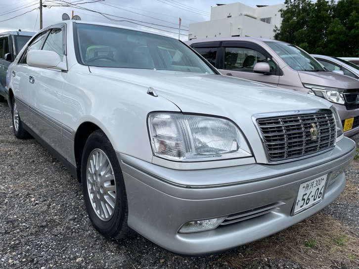 クラウンﾛｲﾔﾙｻﾙｰﾝG8362
