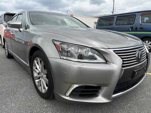 レクサスLS460 ﾊﾞｰｼﾞｮﾝC Iﾊﾟｹ8724
