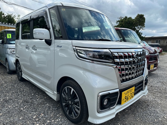 スペーシアカスタムﾊｲﾌﾞﾘｯﾄﾞXSﾀｰﾎﾞ白4555